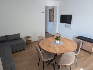 Apartma Pod Kostanjem