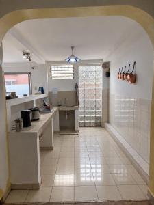 Grand appartement meublé avec bar-Proche centre