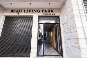 Quiet 1BR near CFC, Terrace, Gym, Parking