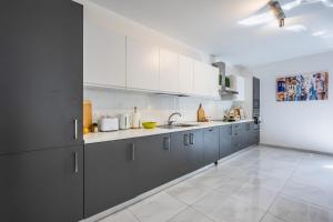 Palazzo Ducoss - Apt 5 - Three Bedroom Two Bathroom