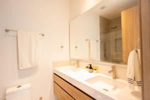 Apartamento con laguna de aguas cristalinas