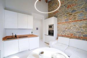 Old Borgo Landing