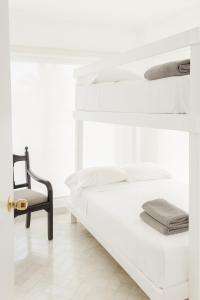 301 Apartment Hotel Zone 10 min walk to the Beach