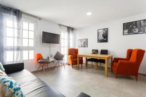 PASACALLES Home by Cadiz4Rentals