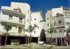 Kristal hotel, 
Torremolinos, Spain.
The photo picture quality can be
variable. We apologize if the
quality is of an unacceptable
level.