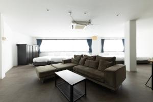 Tasone Stay OSAKA STS2F