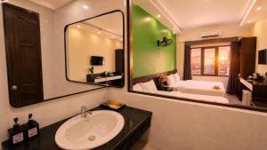 SOLARA Hotel Nha Trang Beach
