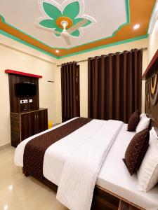 The Himalayan Amber - Luxury Stay in the Hills of Mussoorie #Couple Friendly #Restaurant #Parking