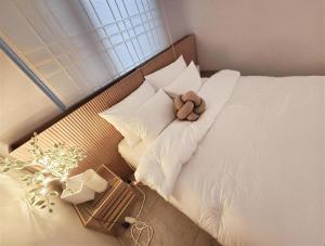 Seoul Travel Free Parking Sindorim Station 12 minutes walk Yeongdeungpo Station 14 minutes Hongdae Namsan FREE OTT