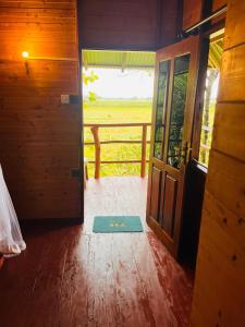 lake paradise cabana