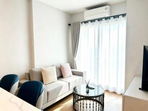 Modern and New 1BR at Arise condo Charoen Mueang