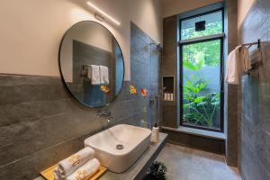 SaffronStays Firefly