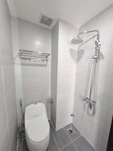 Apartment by the Beach got Elevator & Kitchen - Newly Furnished