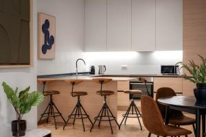 Acropolis 3BR Grand Residence by UPSTREET