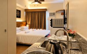 Cozy Suite with Private Patio near Nuvali