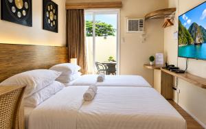 Cozy Suite with Private Patio near Nuvali