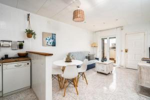 WELCS APARTAMENTO 459 EMP con Piscina frente al Ma