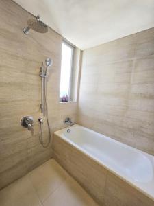 Gold Coast PIK Premium 2 Bedrooms Apartment