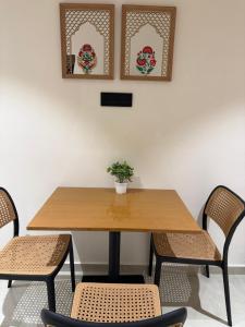 1Bhk Serviced Apartments by Abhibha Stays near Apollo Hospital