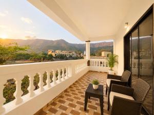 3BHK II WHITE TIGER VILLA II AC II PVT POOL II BY EMPYREAN STAY Il