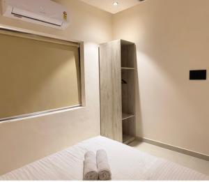 1Bhk Serviced Apartments by Abhibha Stays near Apollo Hospital