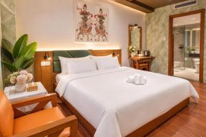 Two Elephants Hotel