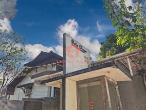 Large 3BR Bale Dago Townhouse Best View