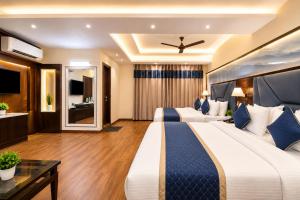 Hotel Geet Deluxe Near Connaught Place and New Delhi Railway Station