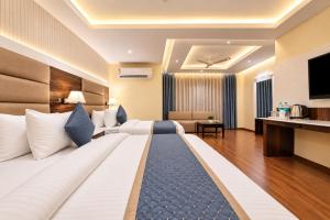 Hotel Geet Deluxe Near Connaught Place and New Delhi Railway Station