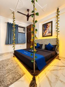 Thehrav Homestay Mahavir Enclave