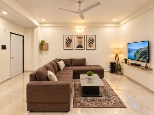 3BHK II WHITE TIGER VILLA II AC II PVT POOL II BY EMPYREAN STAY Il
