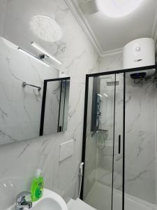 Colosseum Imperial Guesthouse