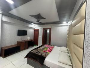 Dynasty home stay