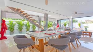 Tropical Gateway 4 BR Pool Villa Samakki
