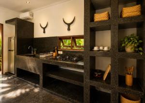Villa Grove 4
