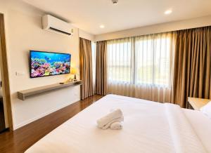 Private access to the beach in Pattaya Jomtien