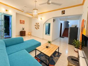 4 Bedroom Villa Baga Beach Calangute - Private Plunge pool - Kitchen - Wifi - TV