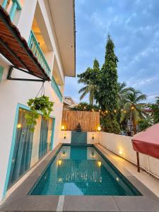 4 Bedroom Villa Baga Beach Calangute - Private Plunge pool - Kitchen - Wifi - TV