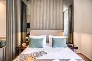 Hotel 77 Seventy-Seven - Maison DArt Collection