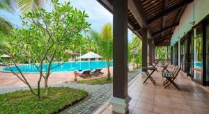 Lang Co Beach Resort