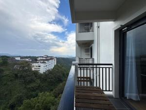 Twin Lakes Belvedere 5E - Casa Buena - Taal View