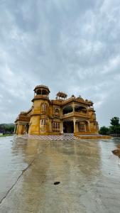Maalani Raj Heritage