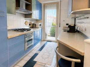 Bright 2-Bedroom Apartment with Balconies near San Raffaele Hospital