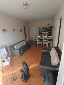 Family apartment 3 bedrooms 2 streets from Morro Beach