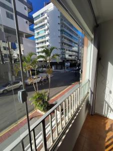 Family apartment 3 bedrooms 2 streets from Morro Beach