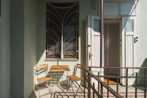 Classic Old Town Apartment with Private Balcony