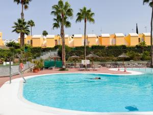 4br and 2 baths parking good location maspalomas