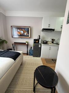 Ngong Road Studios by Winnie