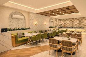 IVA Premium by UV Hotels - Free Airport Pickup or Drop
