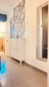 Perfect Holiday Tuton House